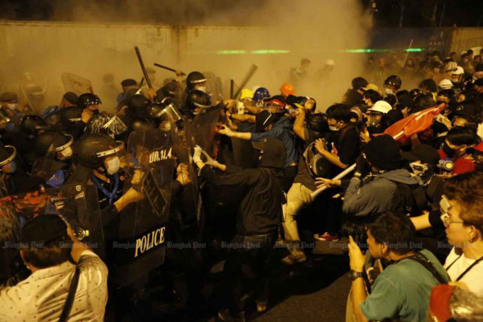 Riot policeman infected with Covid-19 - Vimarsana News