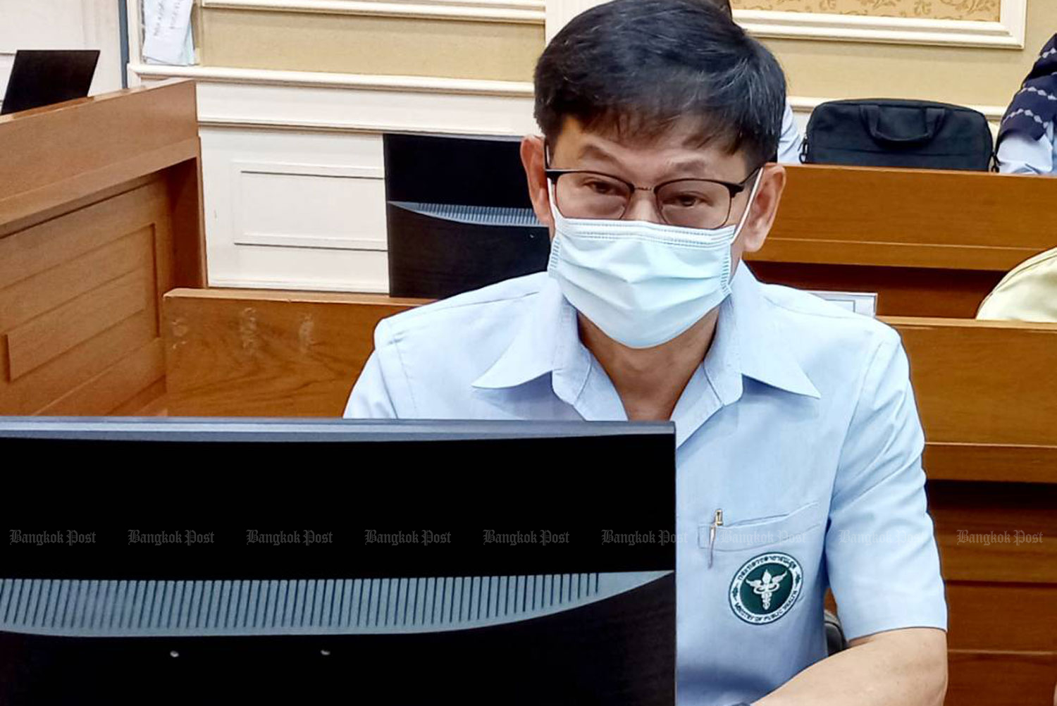 Phuket health chief Dr Koosak Kookiatkul confirms two more Covid-19 infections, at a press conference in Phuket on Thursday. (Photo: Achadtaya Chuenniran) Phuket health chief Dr Koosak Kookiatkul confirms two more Covid-19 infections, at a press conference in Phuket on Thursday. (Photo: Achadtaya Chuenniran)