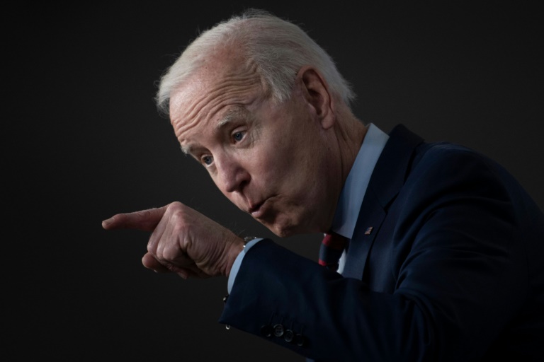 Biden tackles 'ghost guns' and US firearms violence