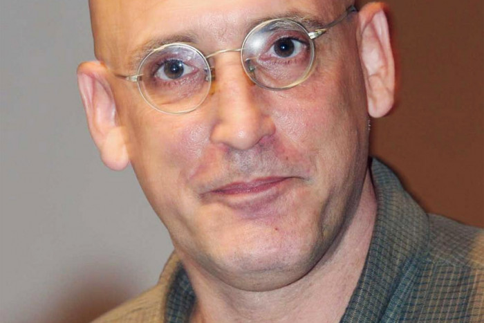 Officials eye US scholar's permit case - Vimarsana News