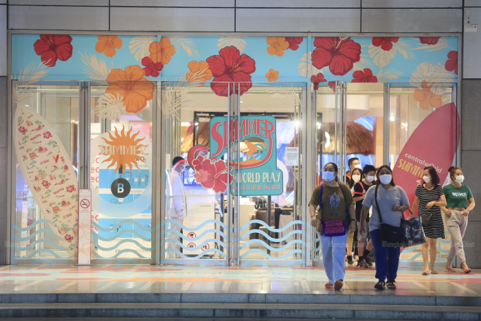 Red-zone shopping hours cut further - Vimarsana News