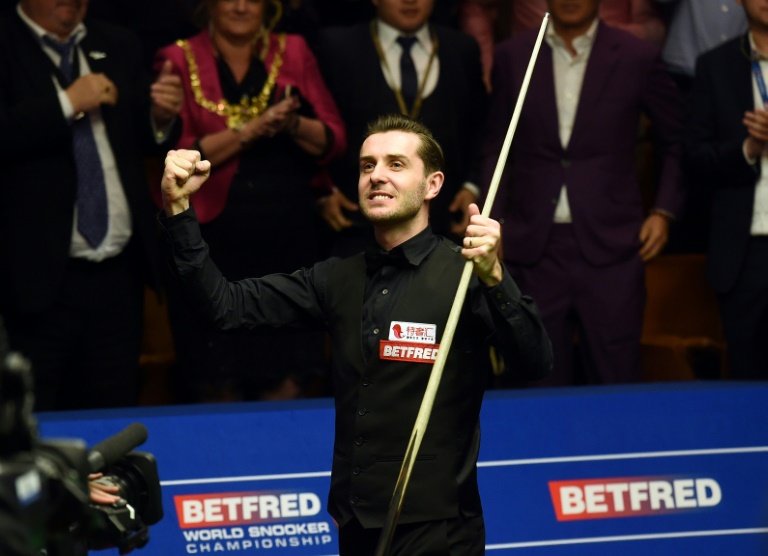 Selby surges ahead of Williams in world quarter-final