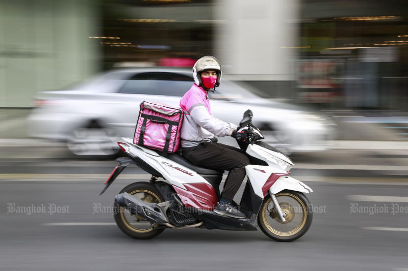 Online food delivery operators have seen a substantial growth of orders during the third wave of the pandemic. (Photo by Arnun Chonmahatrakool)