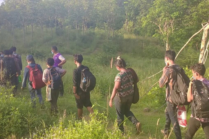 More illegal border crossers, guide caught - Vimarsana News