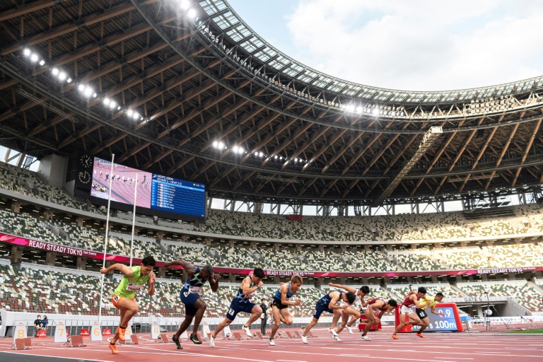 American sprinter Justin Gatlin (2nd L) took part in an athletics test event in Tokyo at the weekend American sprinter Justin Gatlin (2nd L) took part in an athletics test event in Tokyo at the weekend