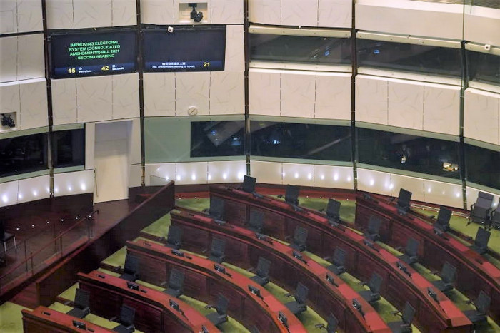 Hong Kong security chief threatens tycoon Lai's bankers with jail - Vimarsana News