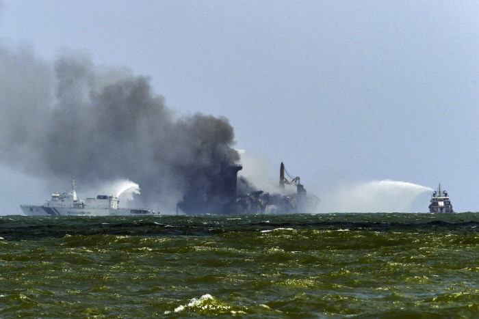 Sri Lanka faces marine disaster - Vimarsana News