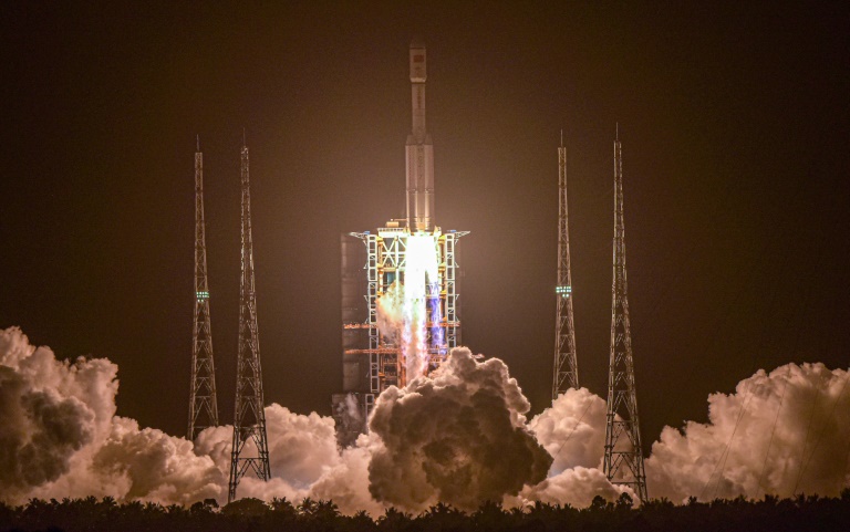 China cargo craft docks with space station module