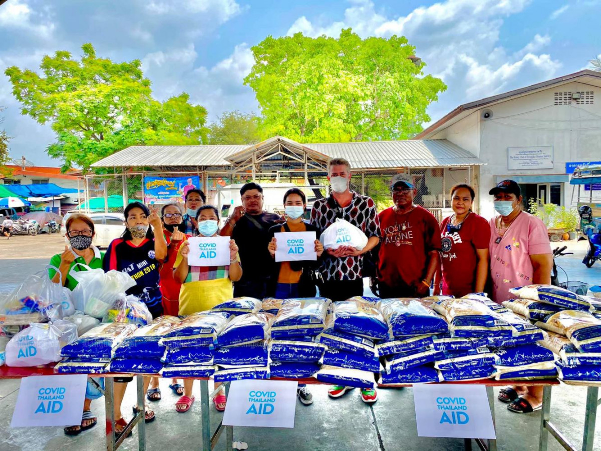 TEST YOURSELF: Help me, help you Bangkok Post Learning - Learn English ...