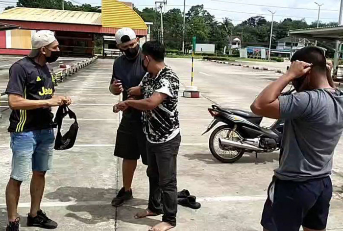 Bangkok Post - Illegal migrants, guide arrested awaiting transport to ...