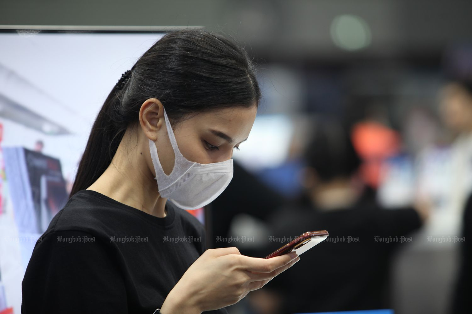 Thailand ranked bottom out of eight Asia-Pacific economies in terms of 5G download speeds, according to mobile analytics company Opensignal. (Bangkok Post photo)