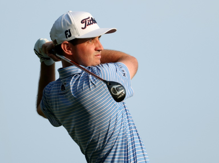 Poston clings to lead but Hahn steals show with 60 at PGA Barbasol