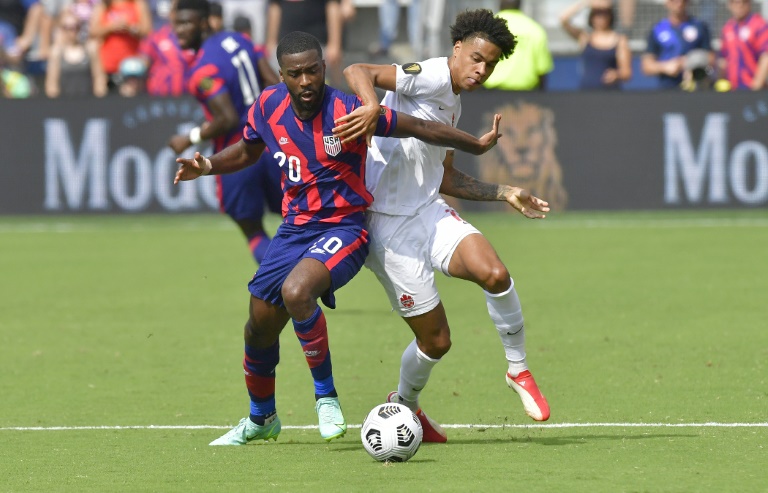 USA, Mexico win groups to reach Gold Cup knockout round