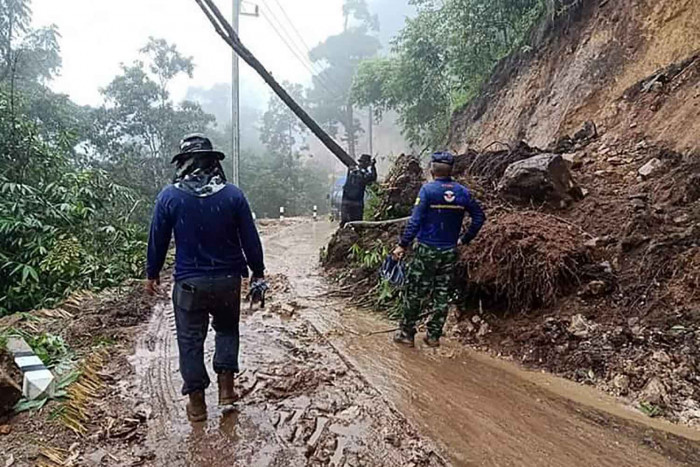 Northern border highway damaged by landslides - Vimarsana News