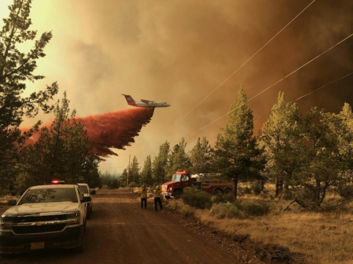 Bangkok Post - Western Canada declares fire emergency as evacuations climb
