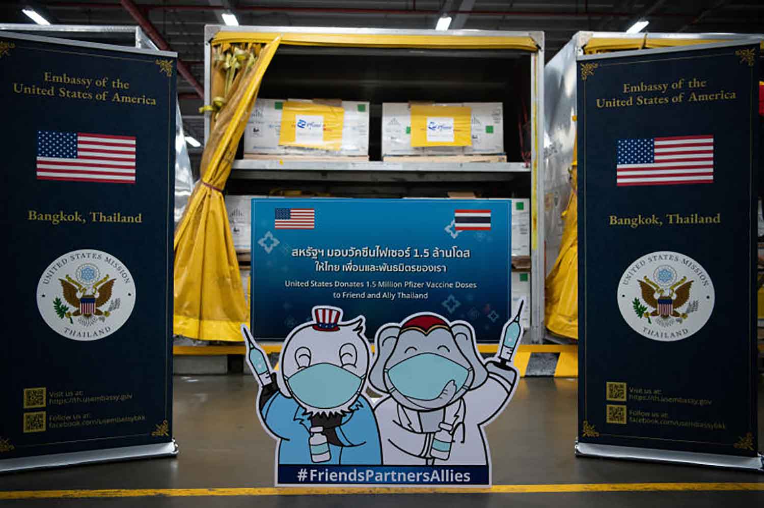 A shipment of 1.5 million doses of Pfizer mRNA vaccines donated by the United States arrives at Suvarnabhumi airport on Friday morning. (US embassy photo)