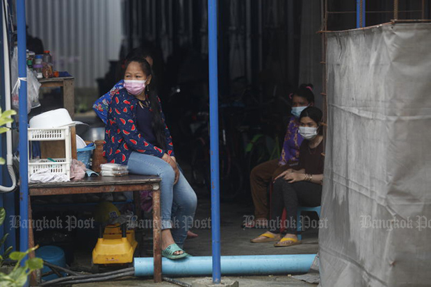 Construction camp lockdowns in Bangkok and neighbouring provinces have left Thai and foreign workers jobless as the government tries to contain the spread of Covid-19. (Photo: Nutthawat Wicheanbut) Construction camp lockdowns in Bangkok and neighbouring provinces have left Thai and foreign workers jobless as the government tries to contain the spread of Covid-19. (Photo: Nutthawat Wicheanbut)