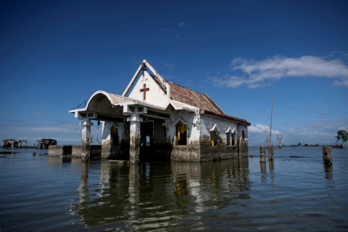 Climate change fuelling surge in property insurance: Swiss Re