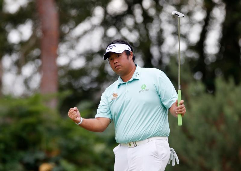 Thailand's Kiradech Aphibarnrat celebrates during the final round of the BMW PGA Championship at Wentworth Golf Club, Virginia Water, Britain on Sunday. (Reuters photo) Thailand's Kiradech Aphibarnrat celebrates during the final round of the BMW PGA Championship at Wentworth Golf Club, Virginia Water, Britain on Sunday. (Reuters photo)