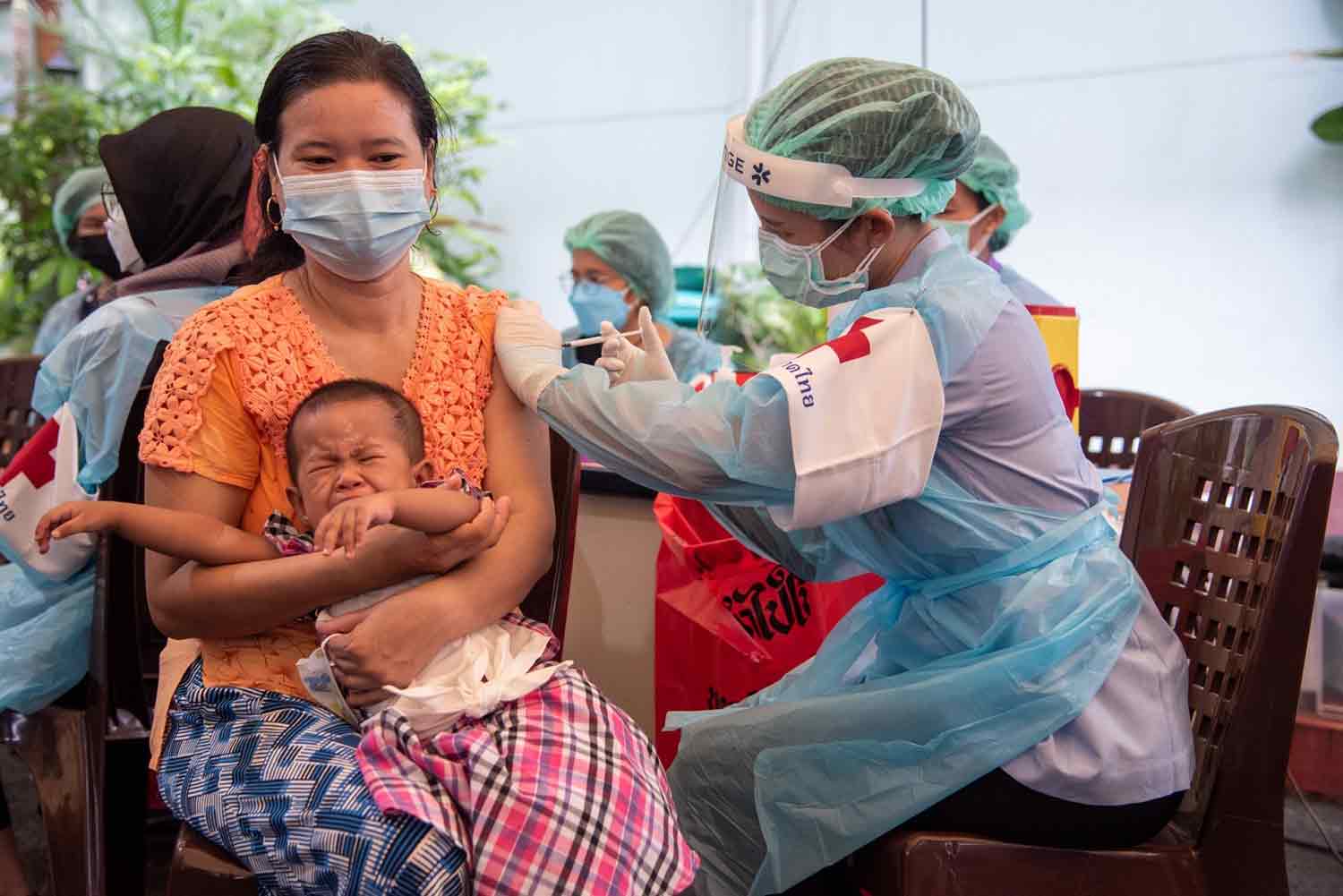 Thai Red Cross delivers Covid vaccines to vulnerable migrant workers