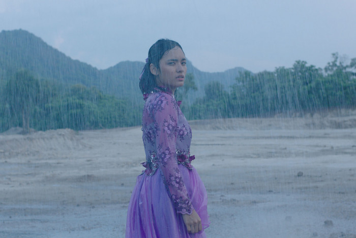 Girlhood and a city in flux - Vimarsana News