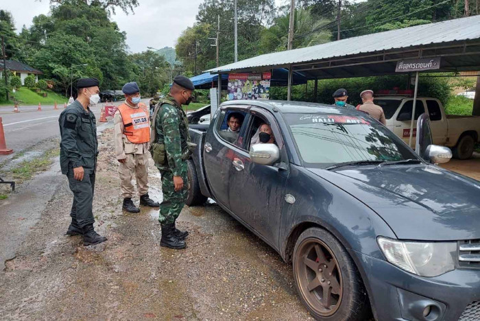 Thai women nabbed for illegally moving migrants - Vimarsana News