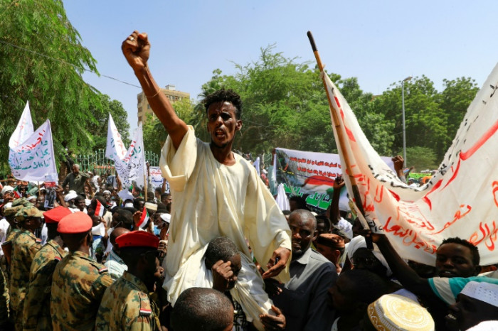 Thousands of pro-military protesters rally in Sudan capital - Vimarsana News