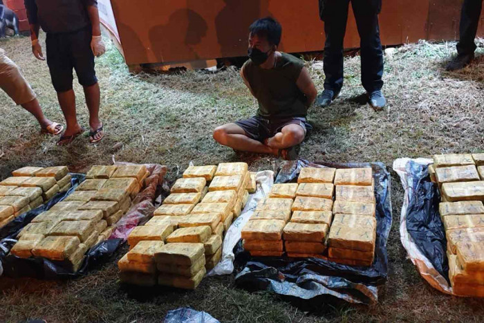 Large amount of meth, heroin on pickup - Vimarsana News