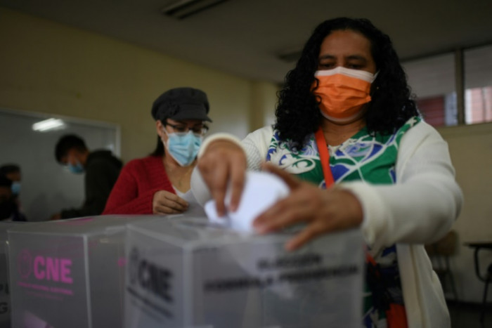Former first lady set to become Honduras's first woman president - Vimarsana News