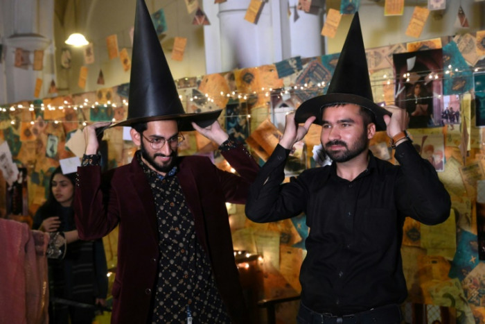 Pakistan students work magic to transform campus into Harry Potter's Hogwarts - Vimarsana News