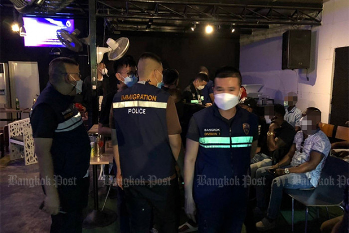 45 arrested partying in restaurant - Vimarsana News