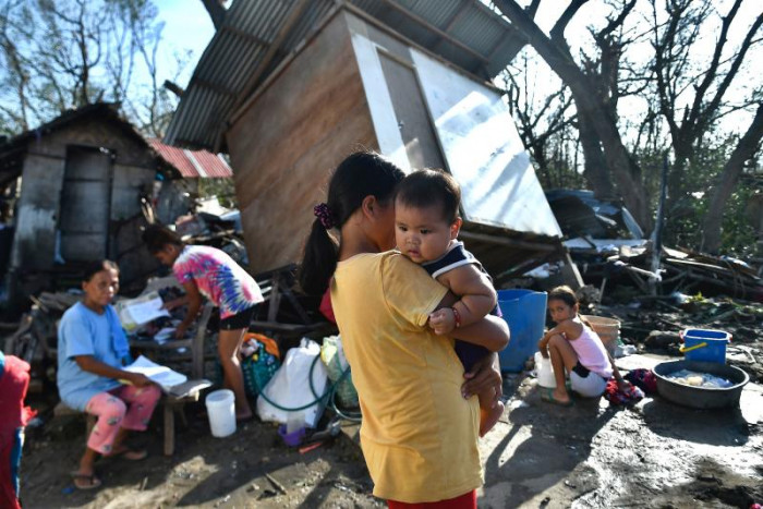 Philippines typhoon death toll hits 375 - Vimarsana News