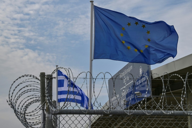 The UNHCR estimates that more than 2,500 people have died or gone missing at sea in their attempt to reach Europe from January through November this year. (AFP Photo) The UNHCR estimates that more than 2,500 people have died or gone missing at sea in their attempt to reach Europe from January through November this year. (AFP Photo)