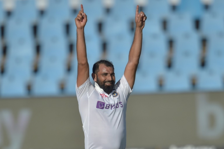 Mohammed Shami took 5-44 to become the 11th Indian to take 200 Test wickets as India whittled out South Africa for 197 in their first innings of the first Test Mohammed Shami took 5-44 to become the 11th Indian to take 200 Test wickets as India whittled out South Africa for 197 in their first innings of the first Test