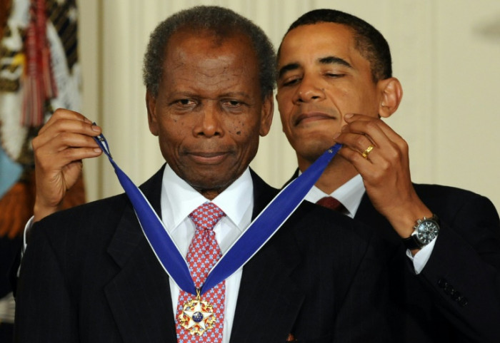 Pioneering Black movie star Sidney Poitier dies at 94 - Vimarsana News