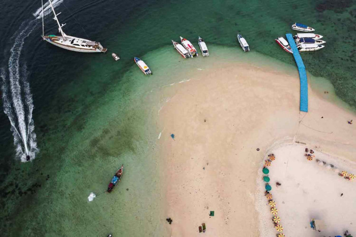 Omicron stymies tourism recovery