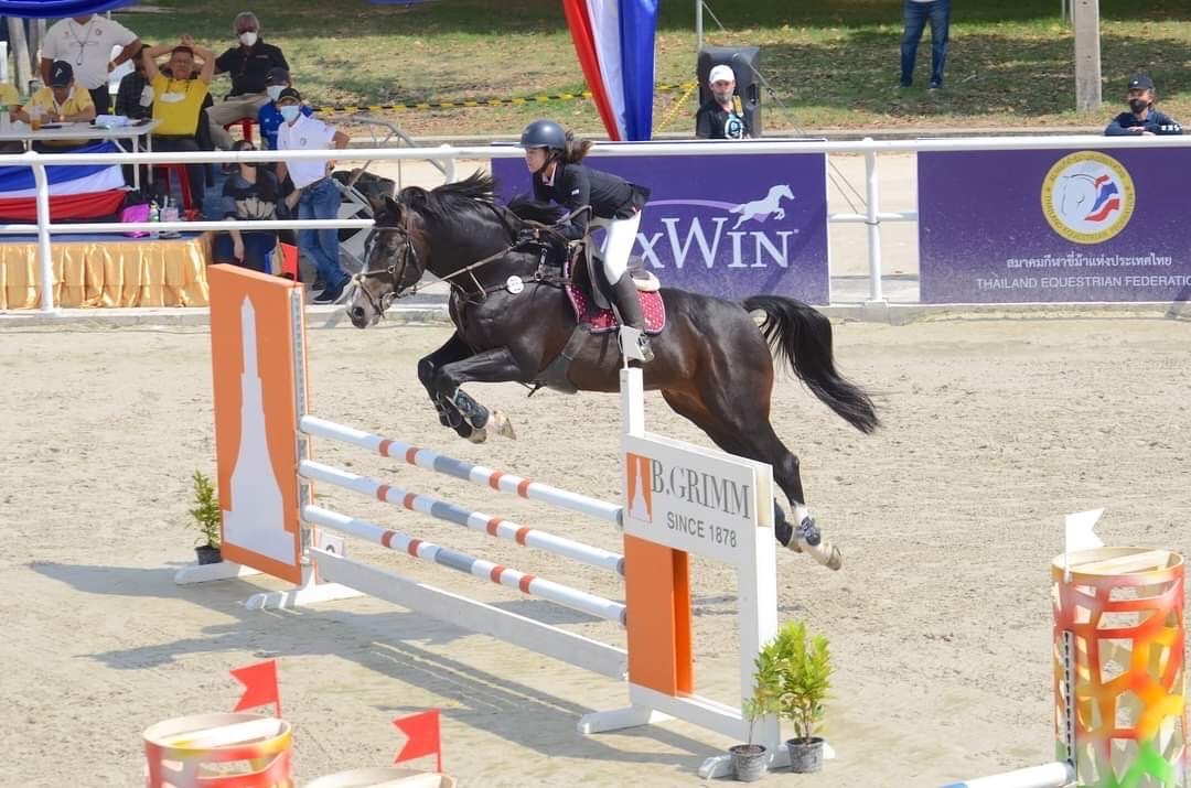 Natwadee from Year 9, a student from Amnuay Silpa School, for taking 2nd place in the Young Riders