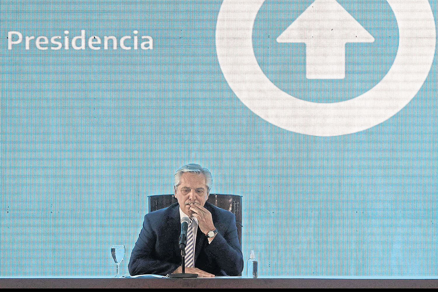 Argentine President Alberto Fernandez gestures during a presentation about proposed payments to the IMF for the country’s debt restructuring in Buenos Aires, on Jan 5. (Photo: AFP) Argentine President Alberto Fernandez gestures during a presentation about proposed payments to the IMF for the country’s debt restructuring in Buenos Aires, on Jan 5. (Photo: AFP)