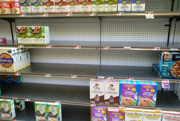 Supermarket shelves go bare as Omicron disrupts US - Vimarsana News