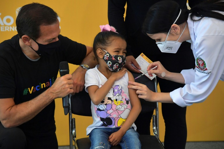 Brazil begins vaccinating young children despite Bolsonaro objection