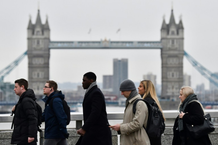 Return to 'Plan A': England lifts Omicron curbs - Vimarsana News