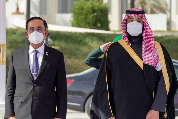 Prime Minister Prayut Chan-o-cha and Saudi Crown Prince Mohammad bin Salman on Tuesday. (Government House photo)