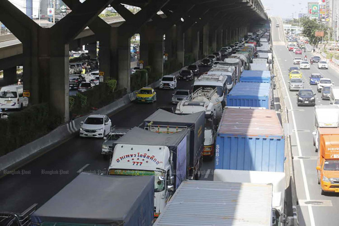 Truckers seek minister's removal over fuel price - Vimarsana News