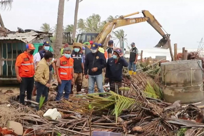 Houses, coastline damaged by heavy rainstorms - Vimarsana News