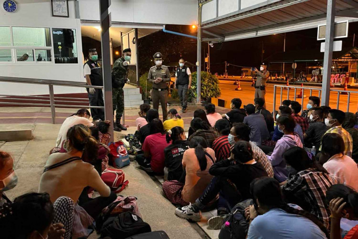 Illegal border crossers caught in Mae Sot - Vimarsana News