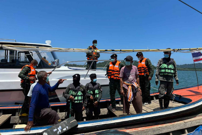 Thai fishermen held by Myanmar police - Vimarsana News