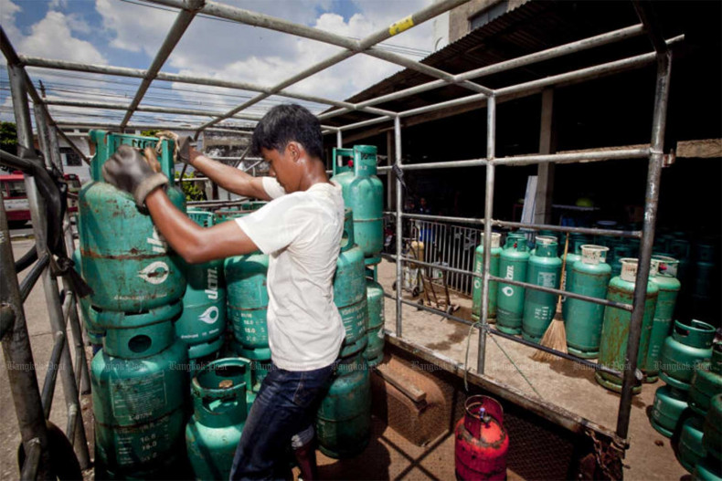 Bangkok Post Hike in price of cooking gas hits pockets