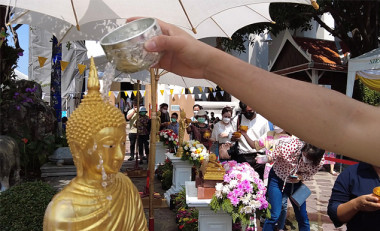 Quiet Bangkok Songkran