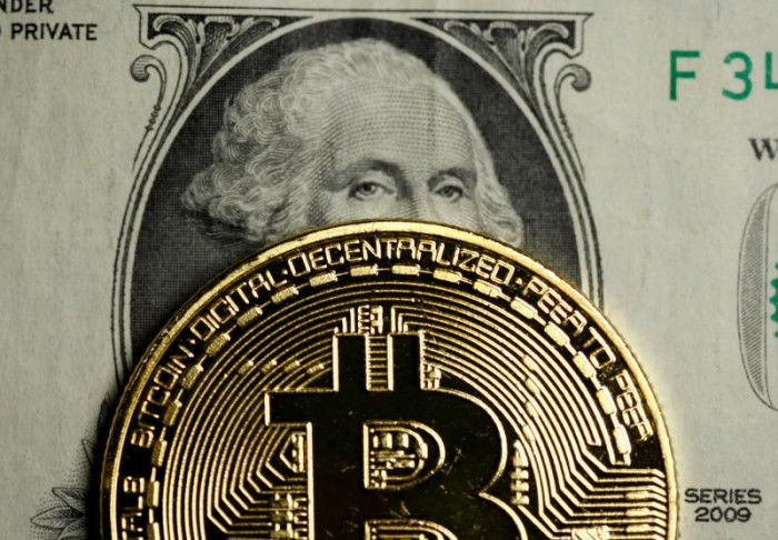 Bitcoin falls to lowest in a month as risk aversion takes toll - Vimarsana News