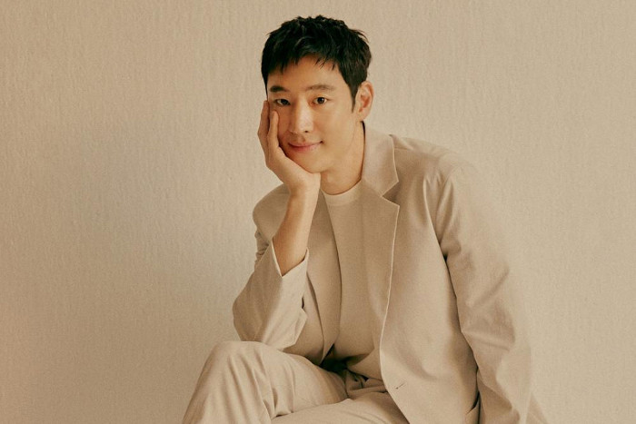 Meet Korean heartthrob Lee Je-hoon at CentralWorld - Vimarsana News